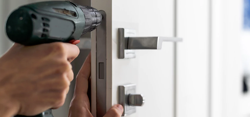 Locksmith For Lock Replacement Near Me in Delray Beach, FL