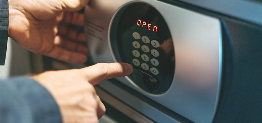 Cash Safe Openers in Delray Beach, Florida