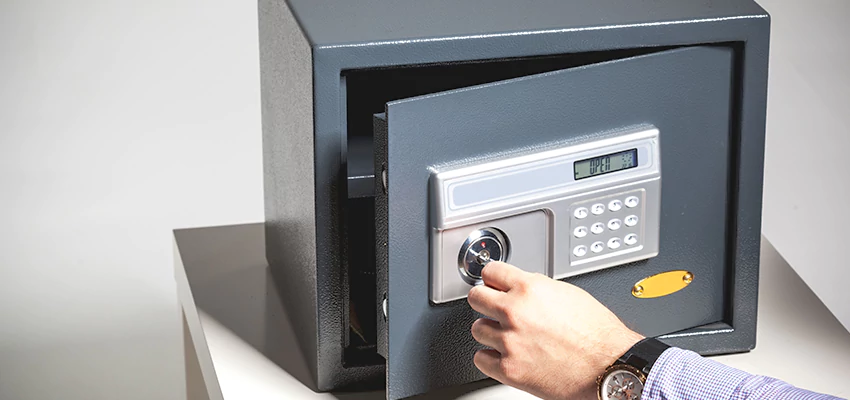 Jewelry Safe Unlocking Service in Delray Beach, Florida